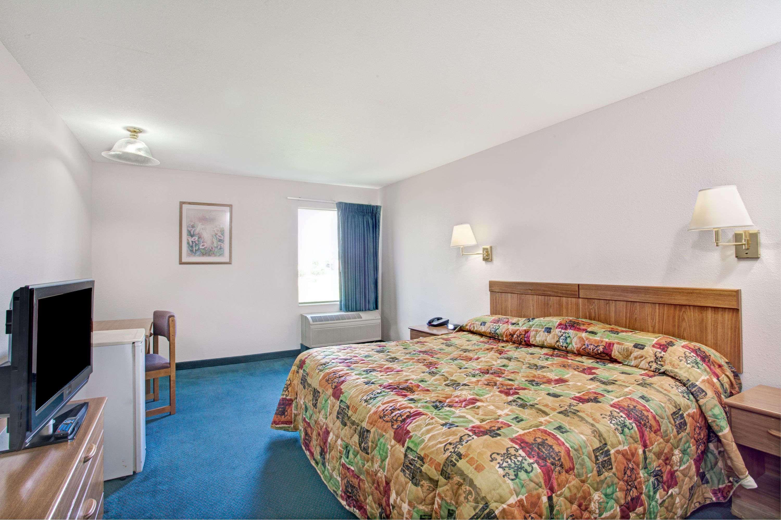 Super 8 By Wyndham Olive Branch Hotel Buitenkant foto