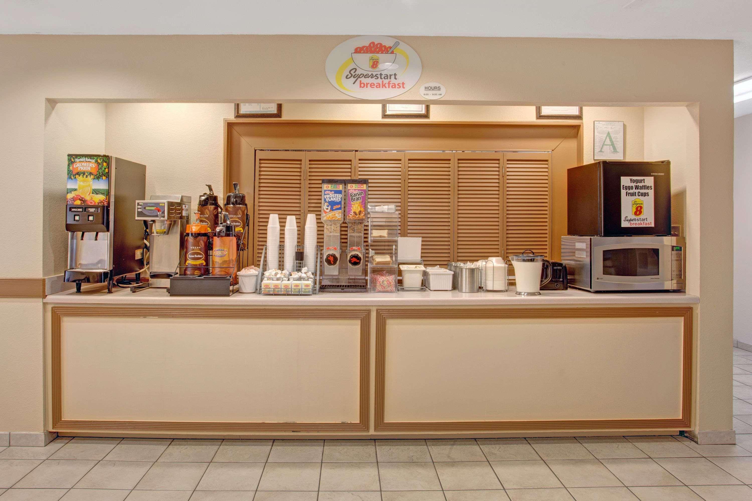 Super 8 By Wyndham Olive Branch Hotel Buitenkant foto