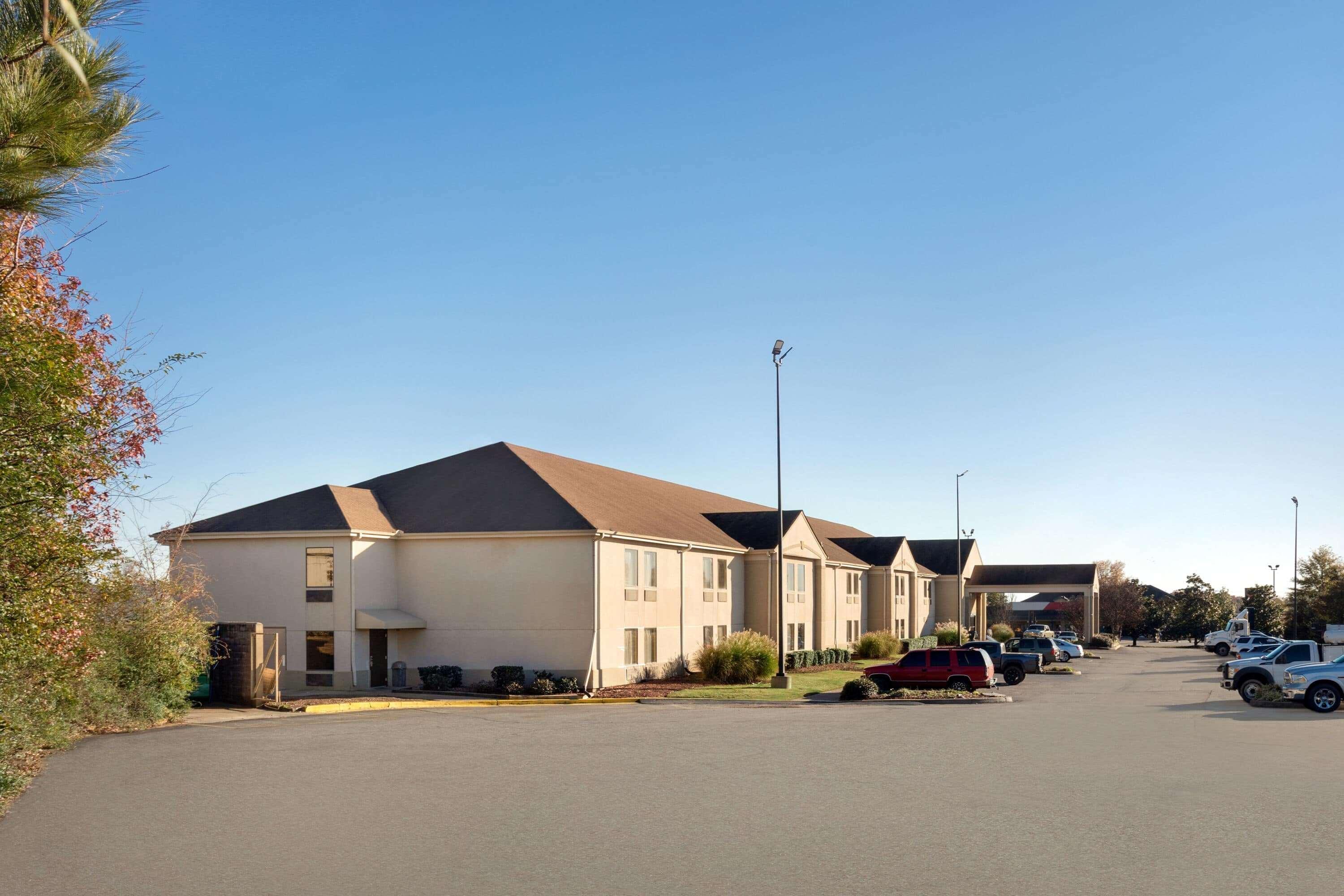 Super 8 By Wyndham Olive Branch Hotel Buitenkant foto
